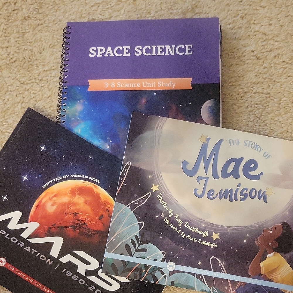 Good and the Beautiful - Space Science PLUS 2 Books - Great Condition - Preowned